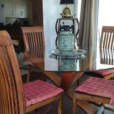 Semesterbostad Sandrine *